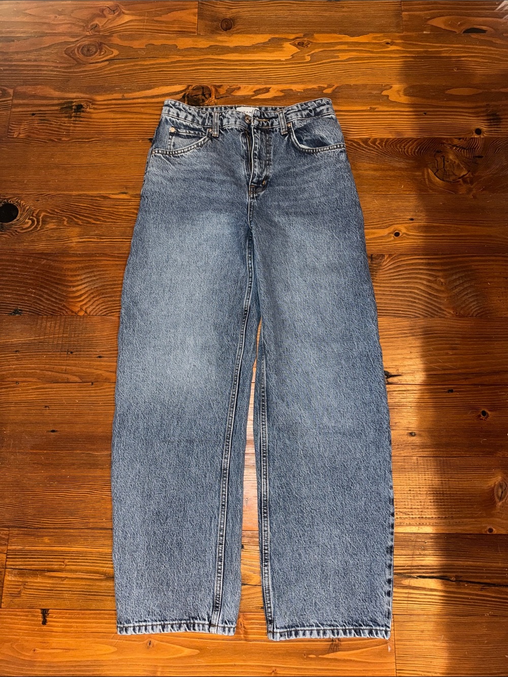Frame Seattle size 26 jeans medium wash NWOT